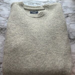 Abercrombie & Fitch Men's Light Gray Crewneck Sweater